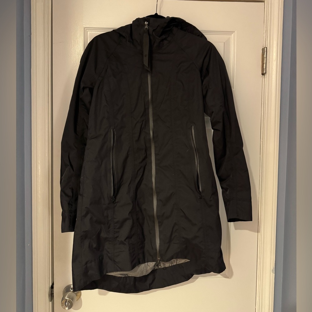 Lululemon raincoat